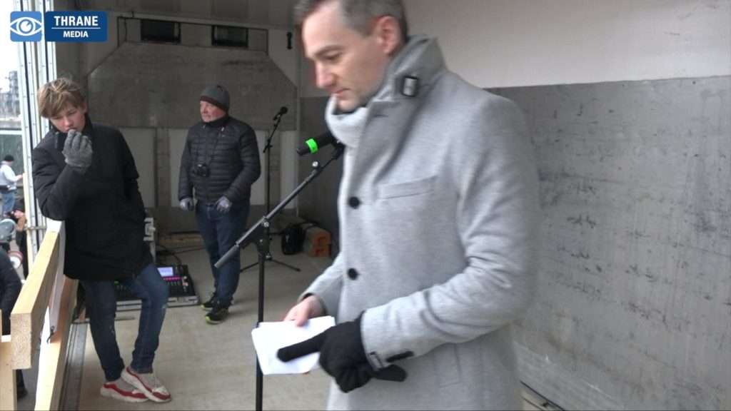 FOLKESTYRET HYLDER GRUNDLOVEN   Stor demonstration i København og Aarhus imod magtmisbrug manglende respekt for grundloven demokratisk underskud  og for folkestyret